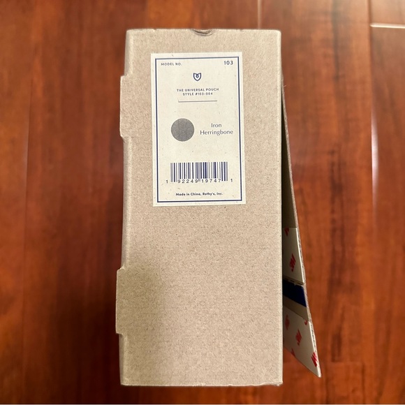 ❌ 🆕 Rothy’s The Universal Pouch - Iron Herringbone - Picture 9 of 16